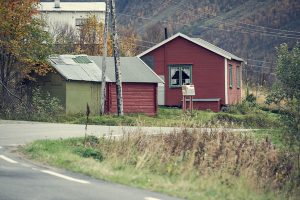 "Sjit helvedes kåken" i Manndalen. Foto: Ørjan Bertelsen.