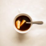 Ost i kaffe. Foto: Reni Jasinski Wright.