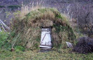 Gamme på riddu-sletta bygd i 2002. Foto: Torun Olsen.