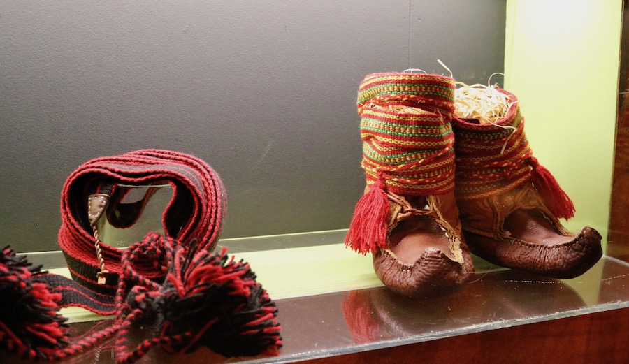 Komager og komagband fra utstillinga mii