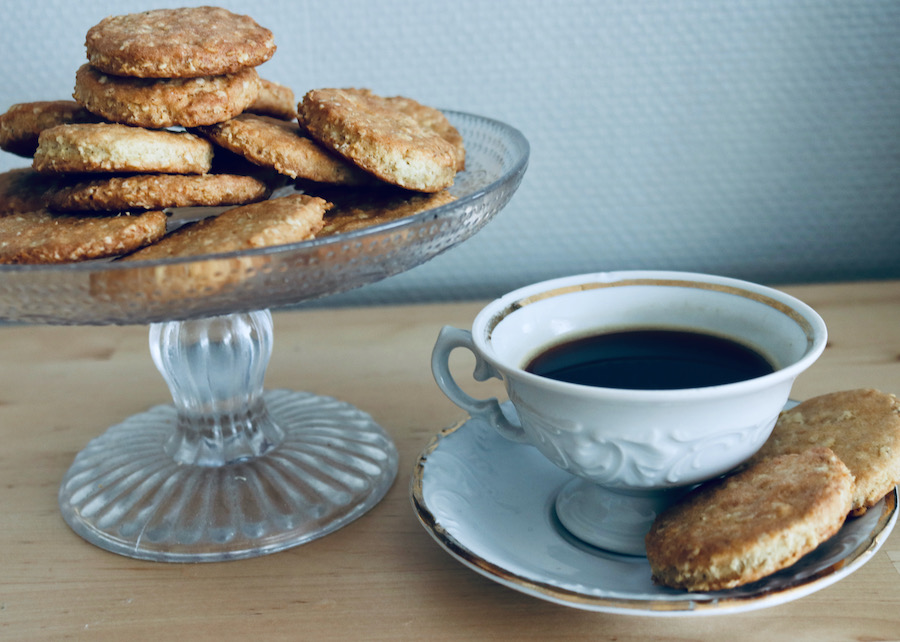 Havrekjeks og kaffe